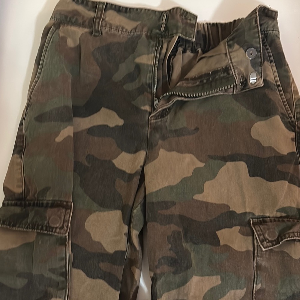 Forever 21 Camouflage Cargo Joggers